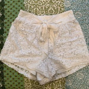 white lace shorts